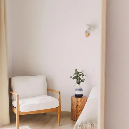 Alojamento de Acomodação e Pequeno-almoço Pure Fonte Velha 4*