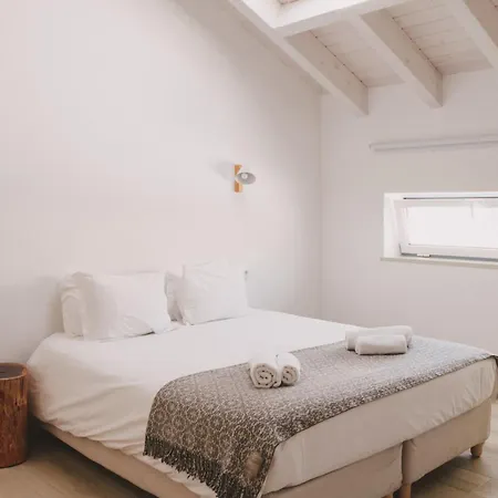 Pure Fonte Velha Bed & Breakfast