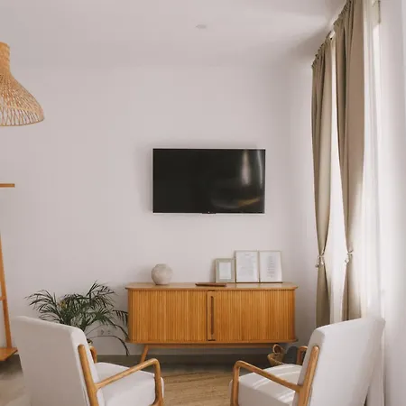 Pure Fonte Velha Bed & Breakfast 4*